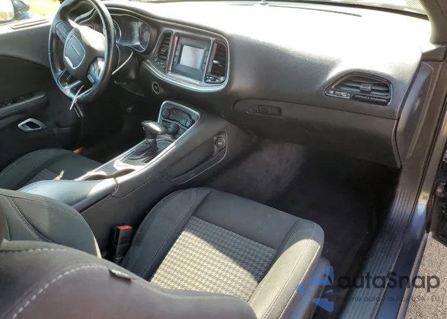 2C3CDZAG4GH300152: 69203173