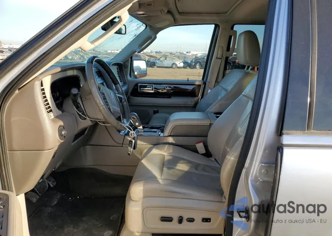 5LMJJ3JT8GEL11158: 69932853