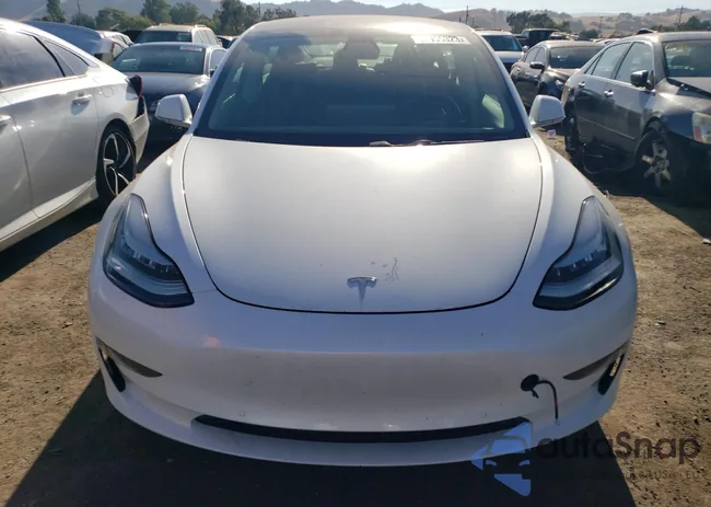 5YJ3E1EB5LF651127: 67955323