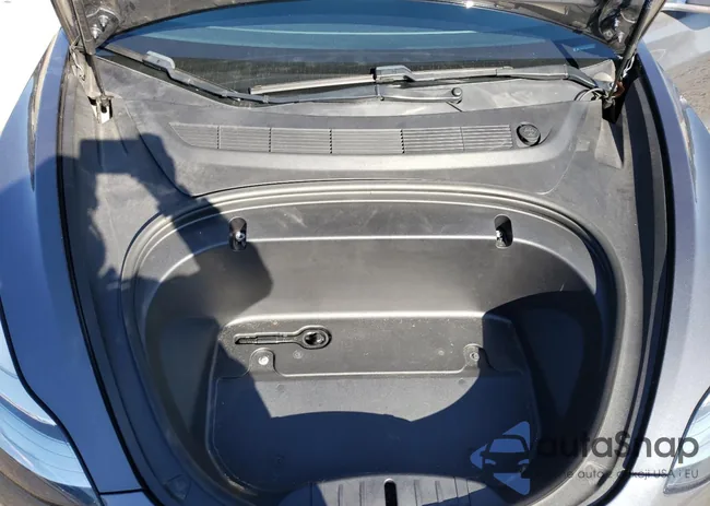 5YJ3E1EB9LF646268: 68973613