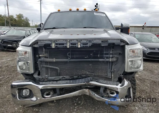 1FT8W3BT2CEB89185: 69532473