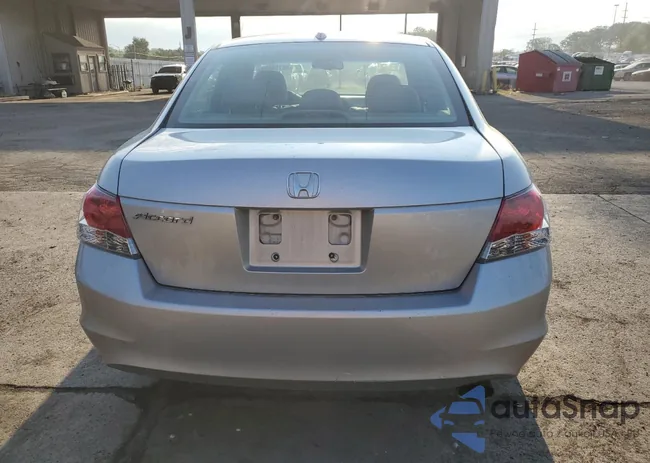 1HGCP2F88AA033729: 68780403