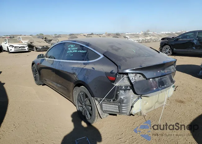 5YJ3E1EB0JF103985: 68927133