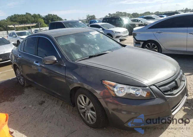 1HGCP3F80BA019217: 69008523