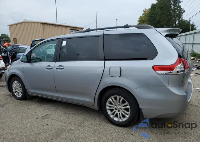 5TDYK3DC8DS285813: 70899713