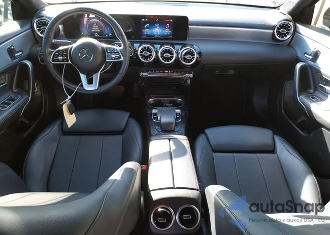 WDD3G4EB5KW022561: 70386153