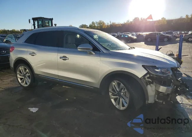 2LMPJ8LP4JBL49746: 72359303