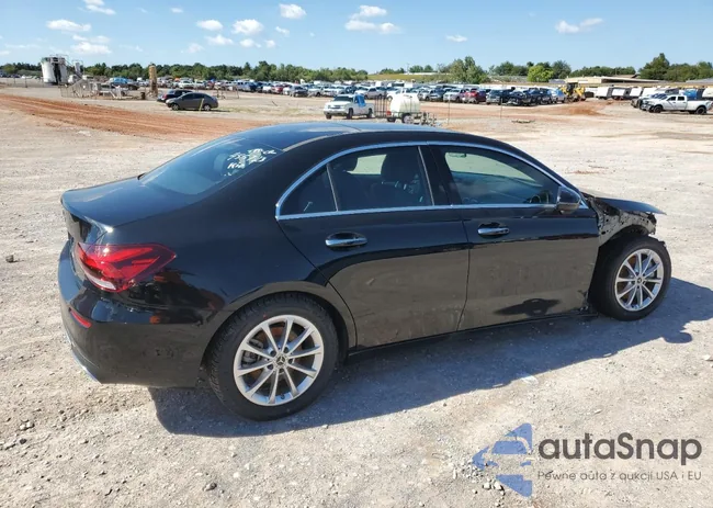 WDD3G4EB0KW032494: 70999913