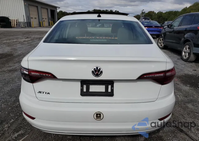 3VWC57BU7MM005123: 72211603