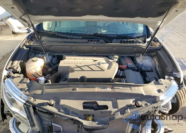 2LMPJ8LP4JBL49746: 72359303