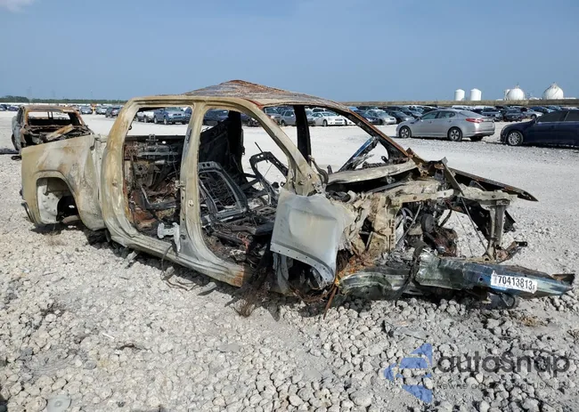 3GTUUDEDXNG580191: 70413813