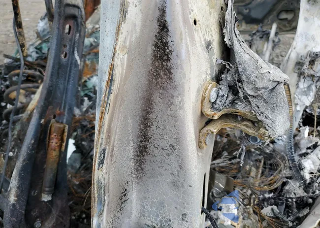 5YJ3E1EB5LF793543: 70928733