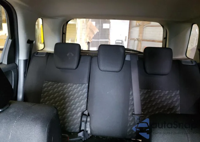 JS2YB413785102977: 71206493