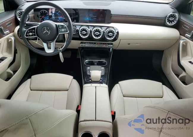 W1K3G4FBXMJ258220: 71969573