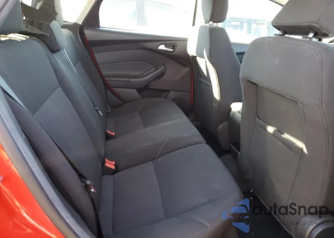 1FADP3K29GL405172: 72233173