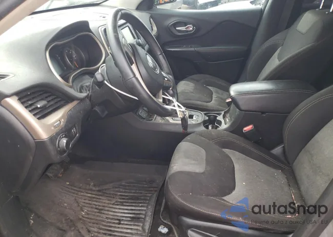 1C4PJLAB7HW541777: 70438573