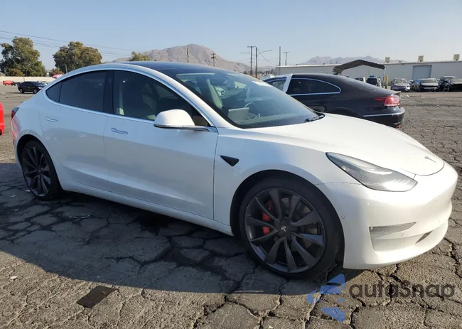 5YJ3E1EC8LF624397: 73691063