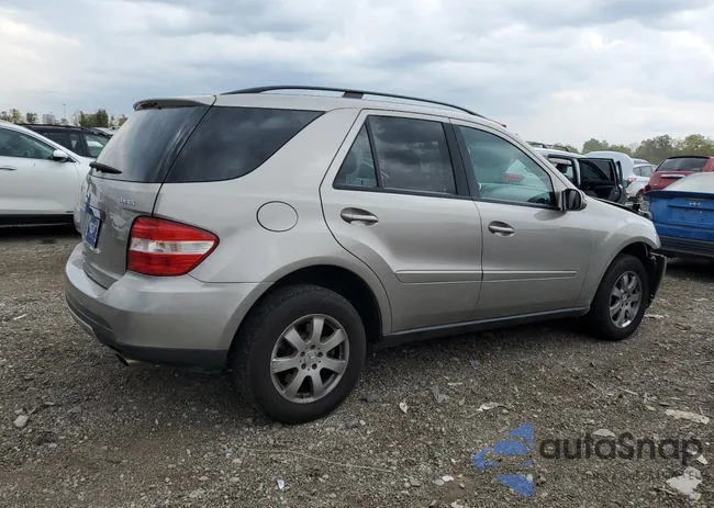 4JGBB86E26A103939: 70938113