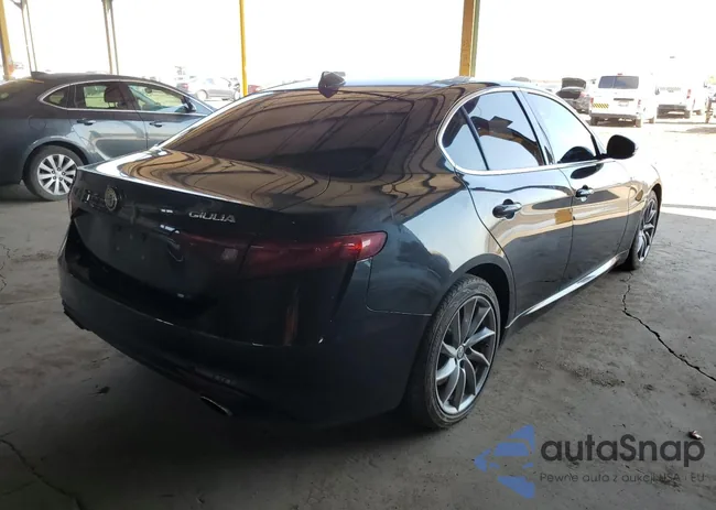 ZARFAEEN2H7536966: 72677133