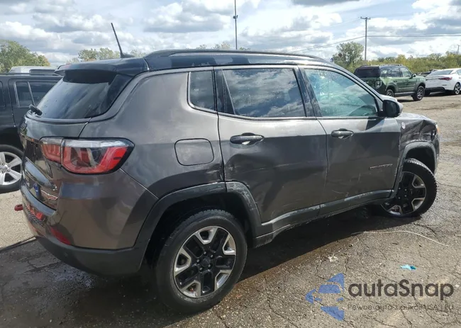 3C4NJDDB4JT192663: 70849133