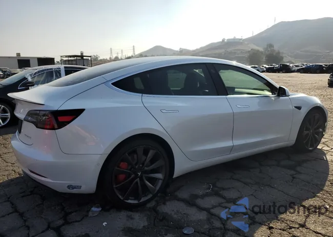 5YJ3E1EC8LF624397: 73691063