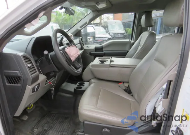 1FT7X2A69KEF58122: 70710793