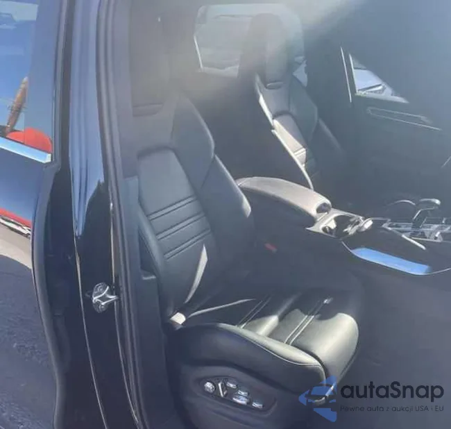 WP1AF2AY9LDA39541: 71934003