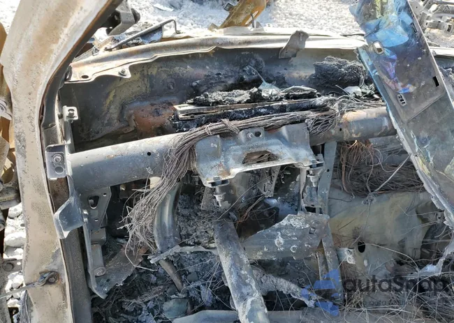 3GTUUDEDXNG580191: 70413813