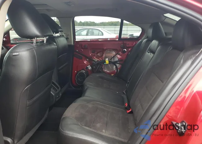 1FAHP2KT3AG118172: 71092853