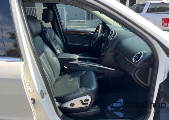 4JGBF7BE0BA708315: 73942063