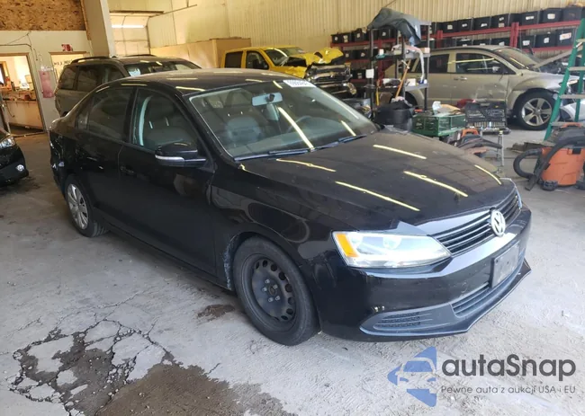 3VWD07AJ0EM317246: 69684843