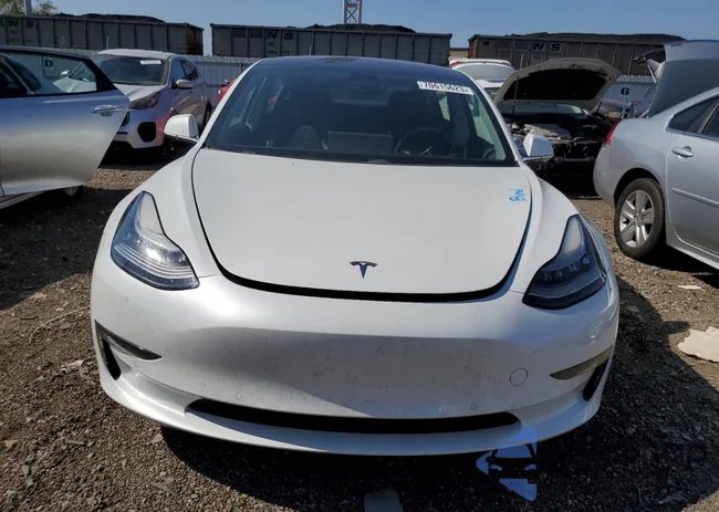 5YJ3E1EA6JF023047: 70615623