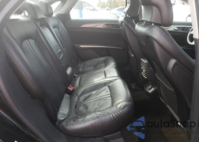 3LN6L2J9XDR801949: 71276743