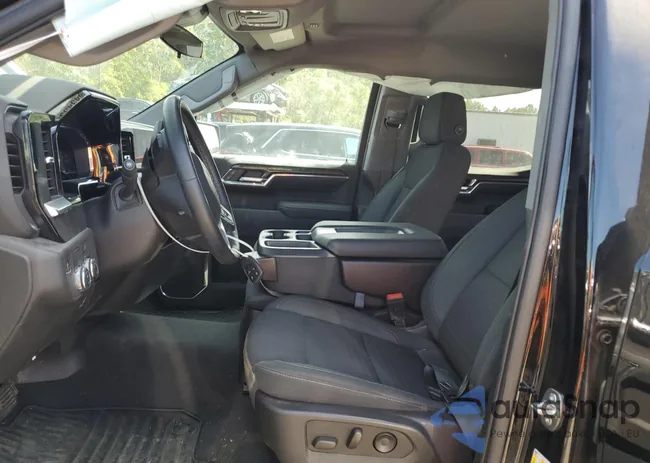 3GTPHBEK9PG173311: 70643433