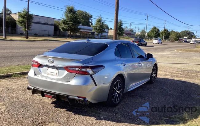 4T1G11AK5MU604428: 71722343