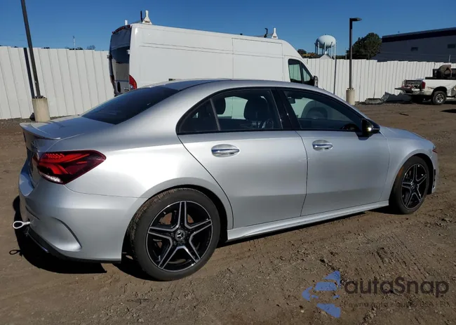 W1K3G4FB8MJ267109: 72635623