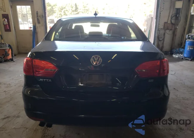 3VWD07AJ0EM317246: 69684843