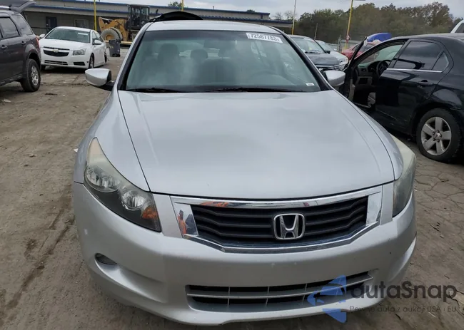 1HGCP3F85AA003609: 72587783