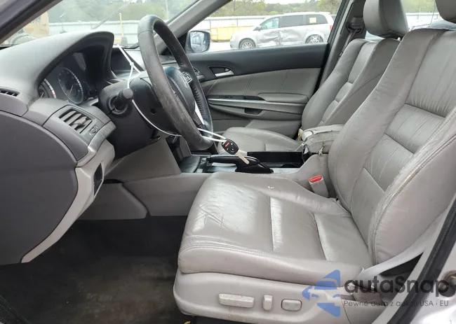 1HGCP3F85AA003609: 72587783