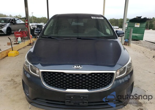 KNDMB5C10H6226903: 70776133