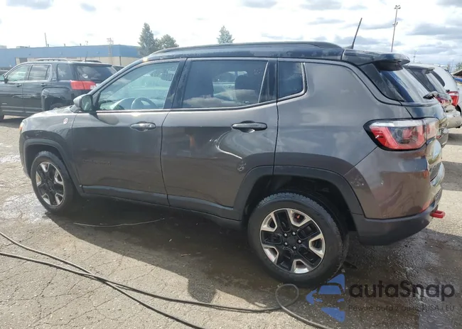 3C4NJDDB4JT192663: 70849133