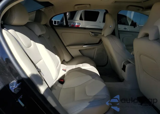 LYV402FK0GB096523: 77609033