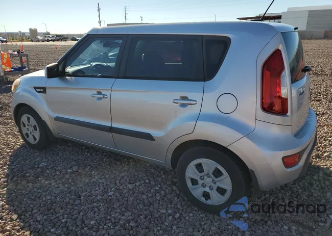 KNDJT2A55D7773755: 77465603