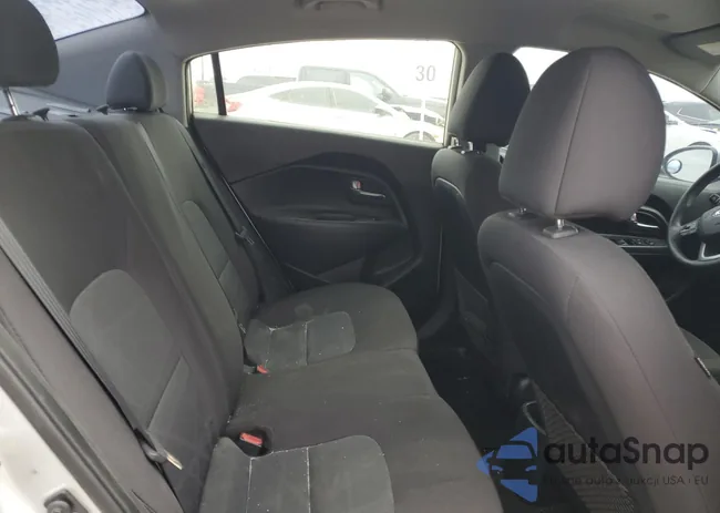 KNADM4A32G6559284: 77365113