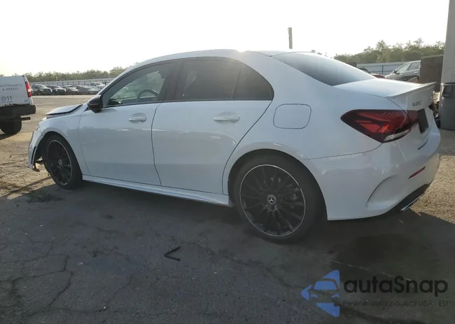 WDD3G4EB3LW039070: 74827633