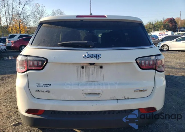 3C4NJDBB5JT324039: 74285733