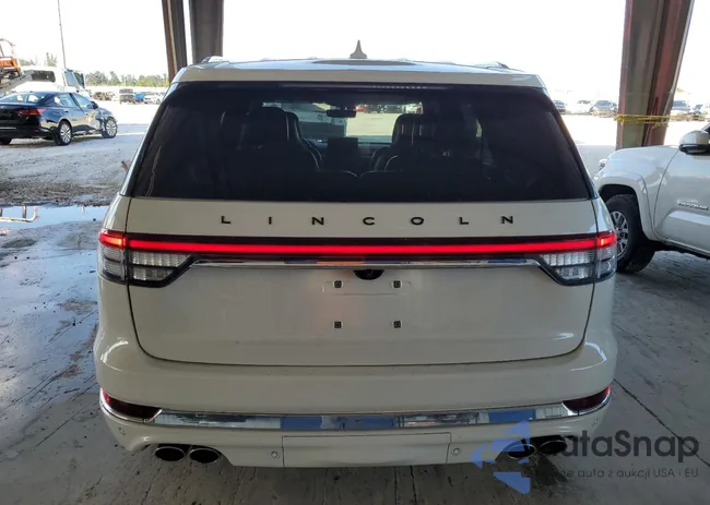 5LMYJ9YY7LGL15526: 76131293