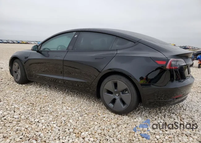 5YJ3E1EA3MF858639: 76136693