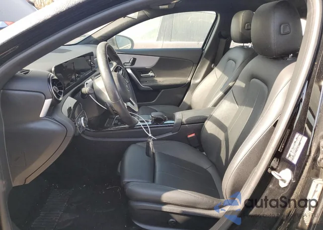 W1K3G4FB6LJ196751: 75226953