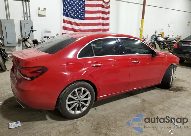 WDD3G4EB4KW033616: 74760033